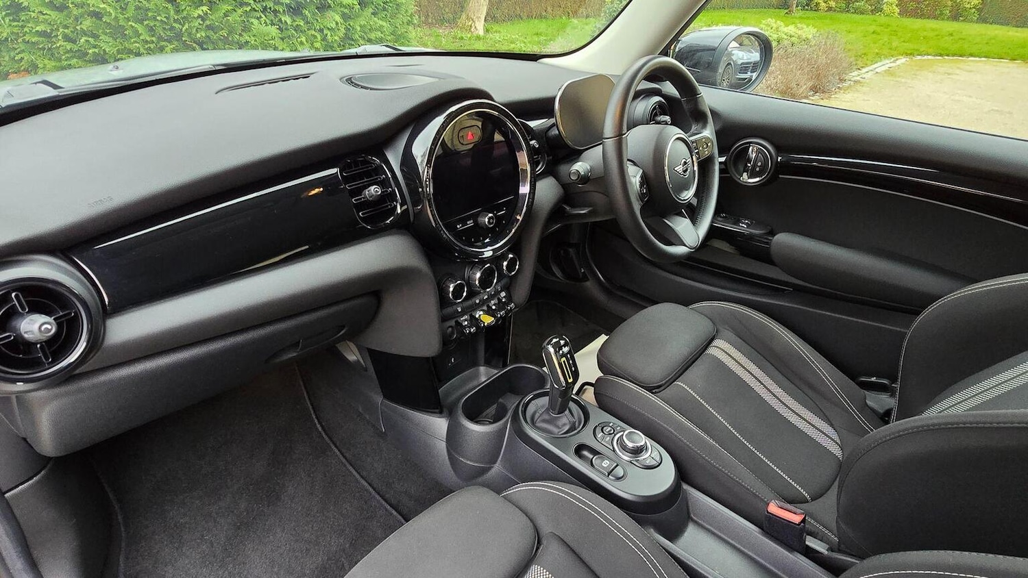 Used MINI Electric Hatch 2022 for sale - 77166131: Photo 13