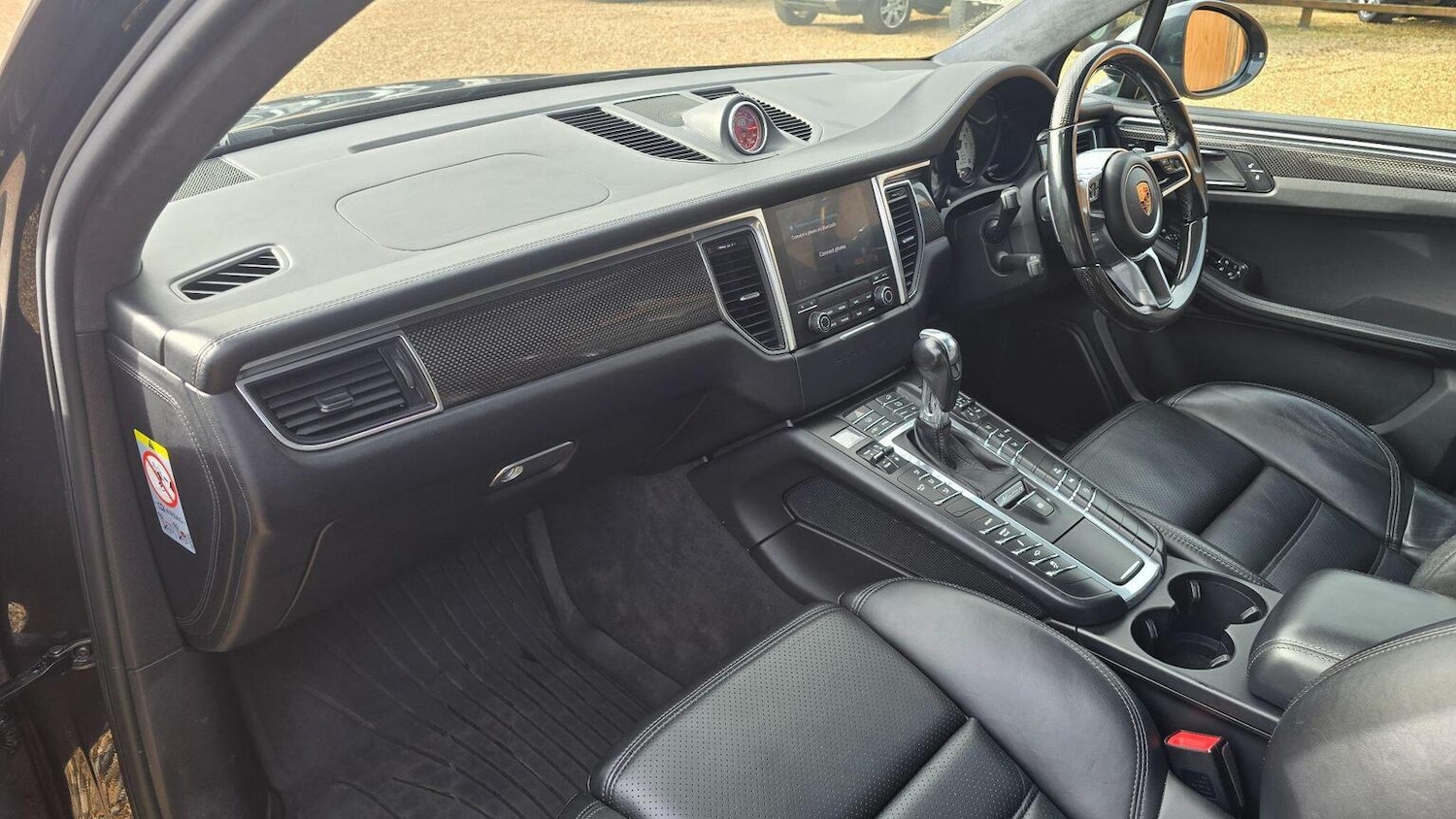 Used Porsche Macan 2017 for sale - 77478030: Photo 25