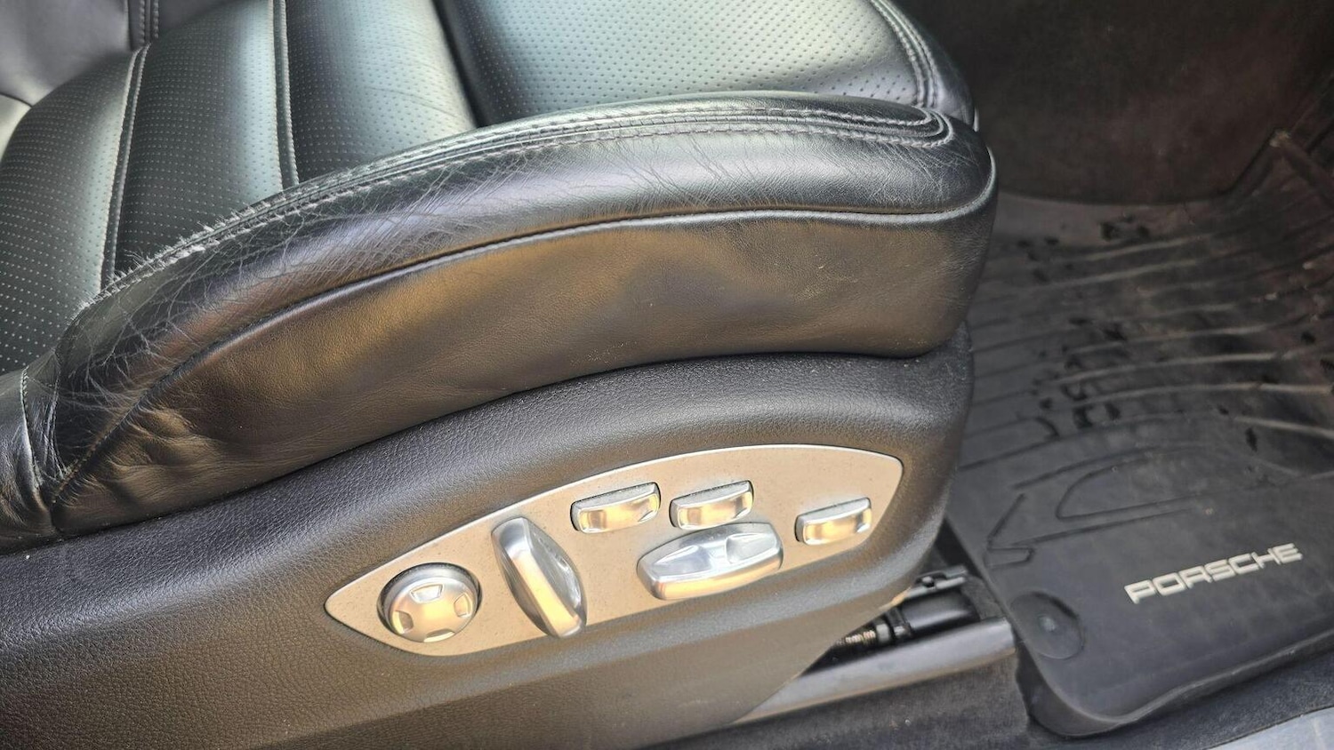 Used Porsche Macan 2017 for sale - 77478030: Photo 27