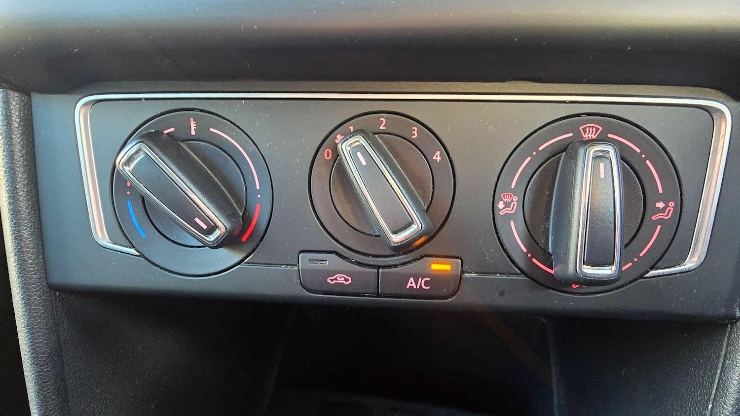 Used Volkswagen Polo 2017 for sale - 76924416: Photo 27