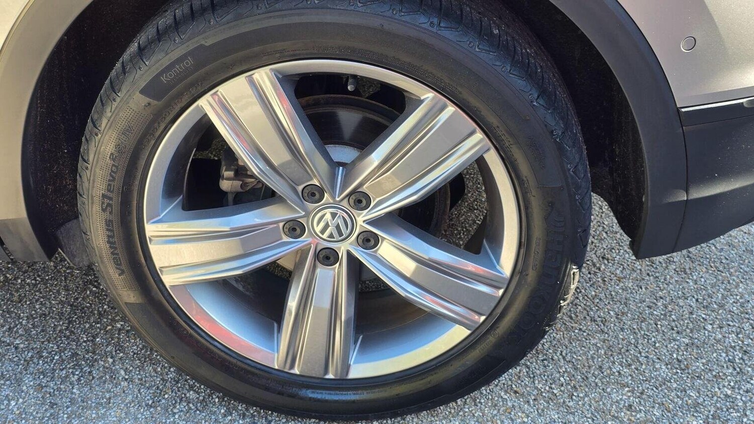 Used Volkswagen Tiguan 2019 for sale - 76924273: Photo 34