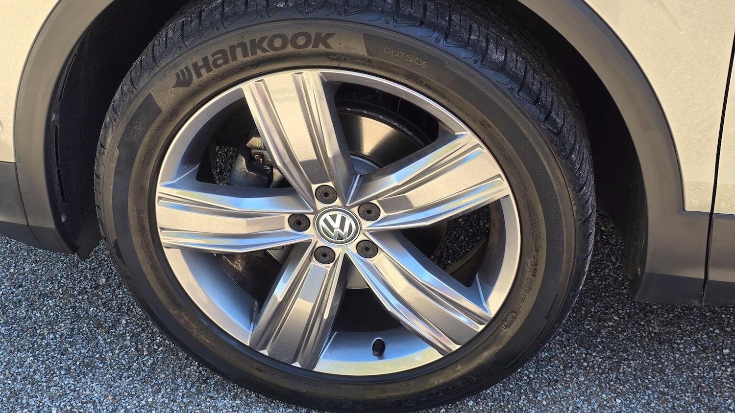 Used Volkswagen Tiguan 2019 for sale - 76924273: Photo 36