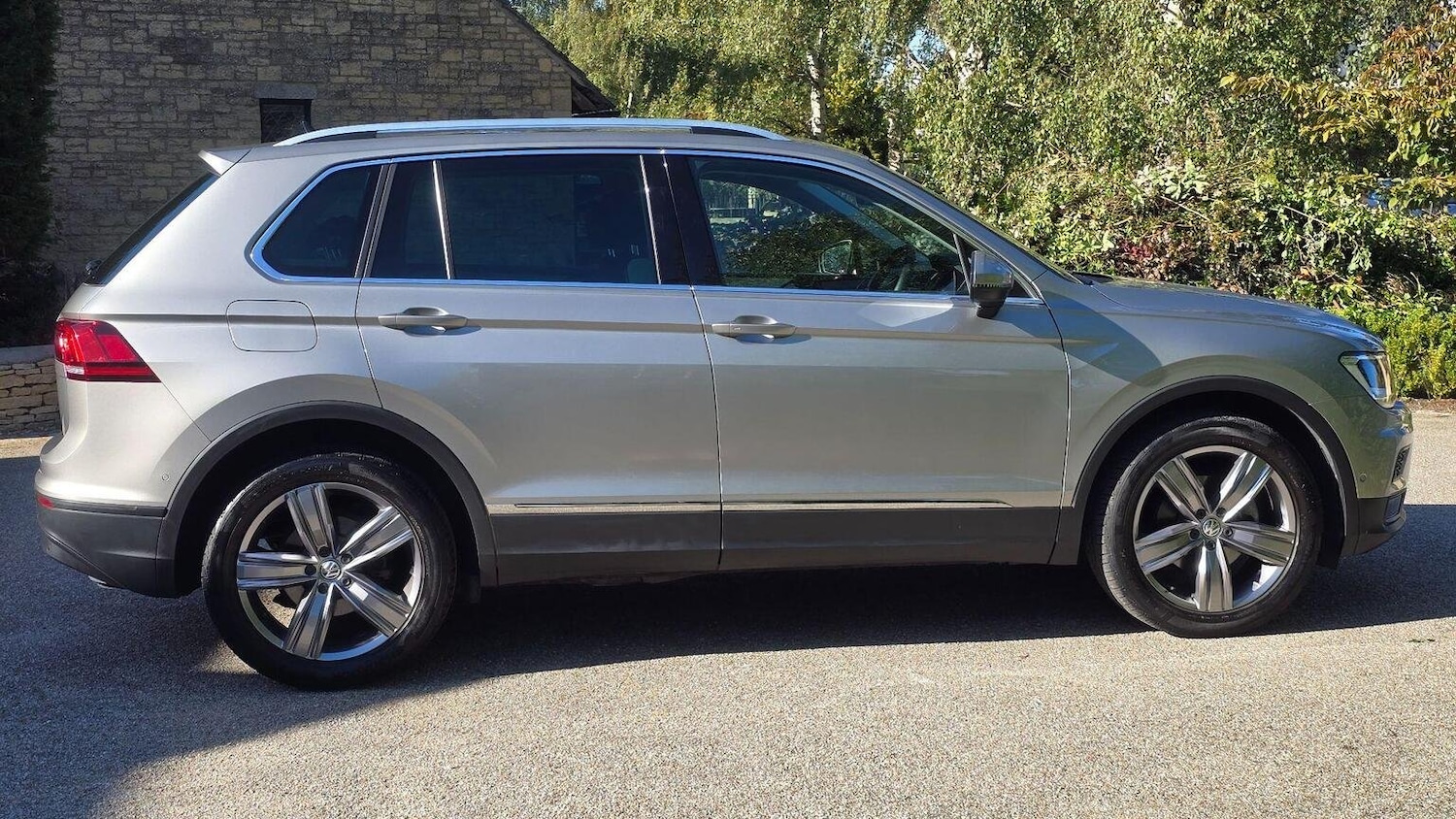 Used Volkswagen Tiguan 2019 for sale - 76924273: Photo 9