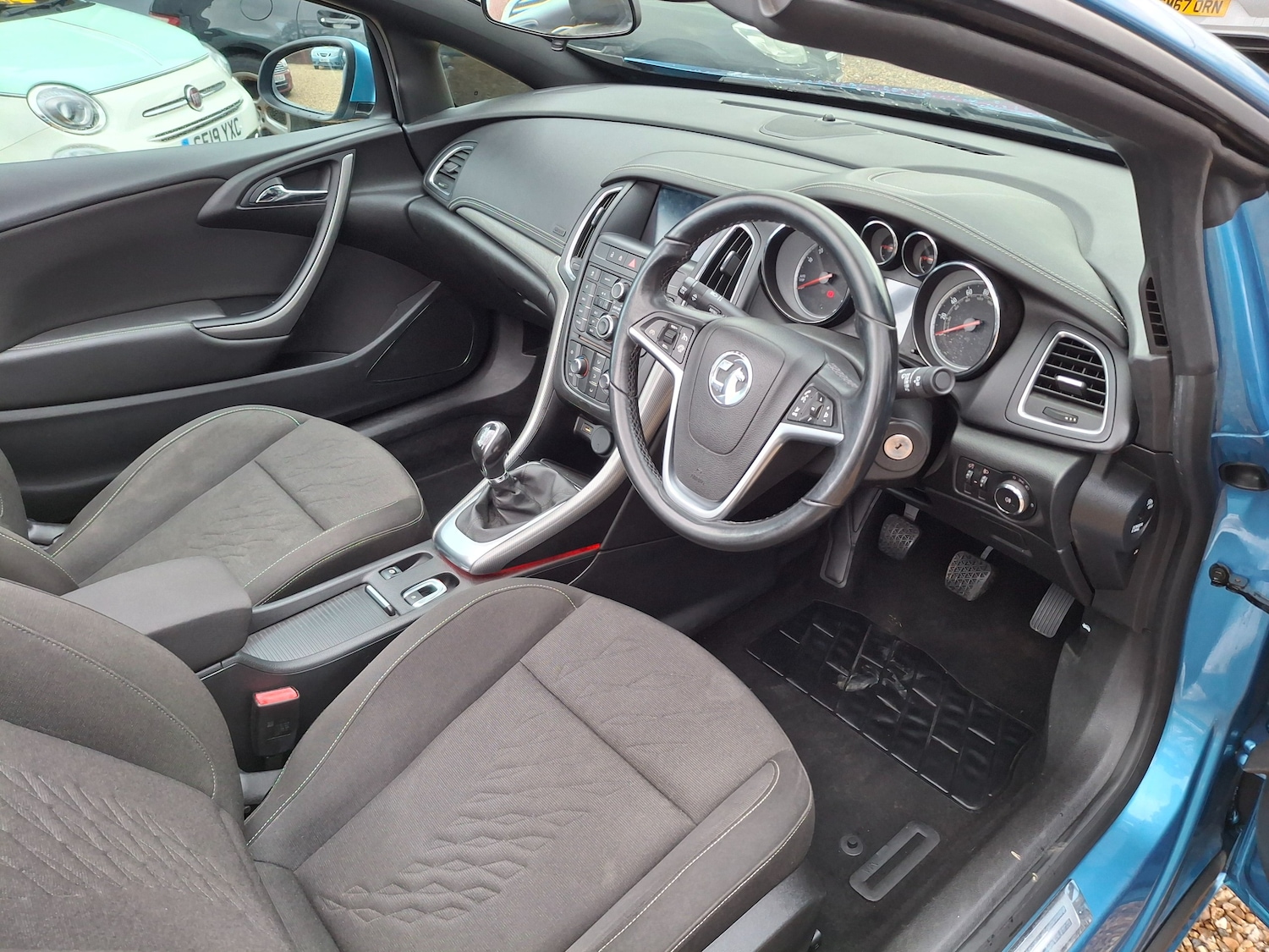 Used Vauxhall Cascada 2016 for sale - 77301610: Photo 16