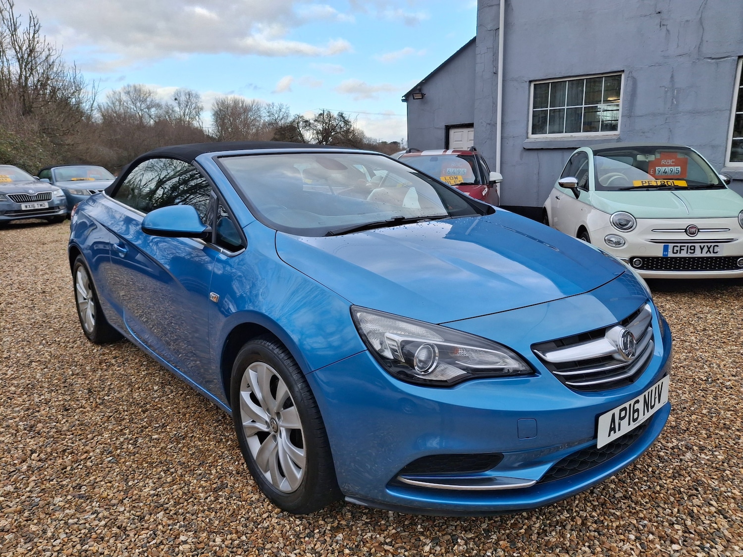 Used Vauxhall Cascada 2016 for sale - 77301610: Photo 2