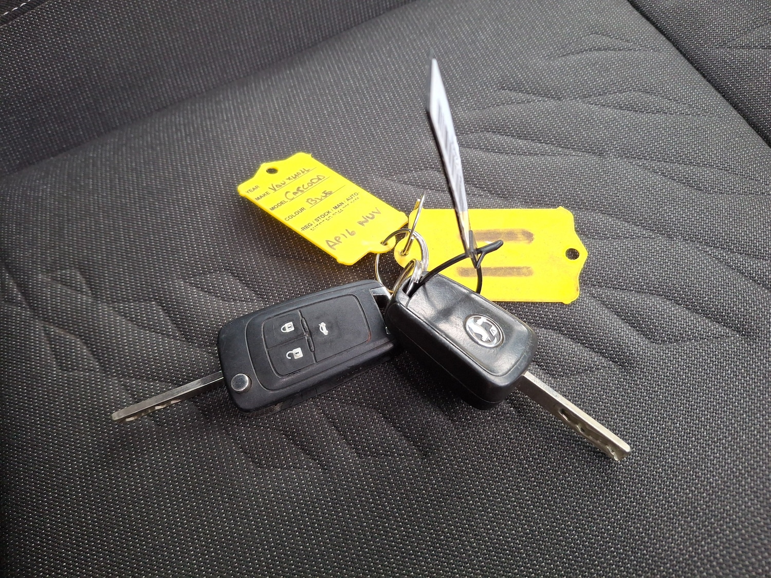 Used Vauxhall Cascada 2016 for sale - 77301610: Photo 42