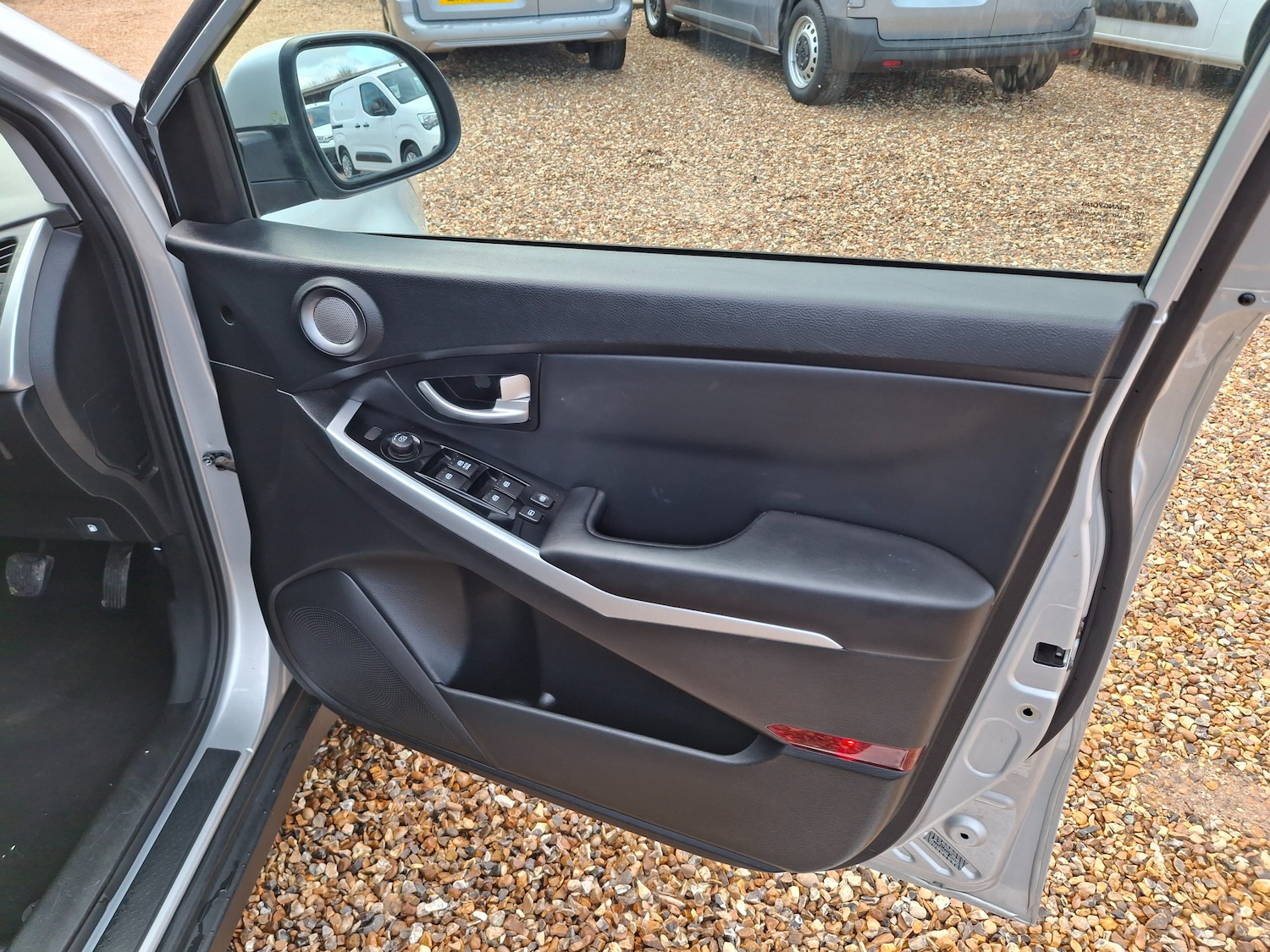 Used Ssangyong Korando 2017 for sale - 77301641: Photo 11