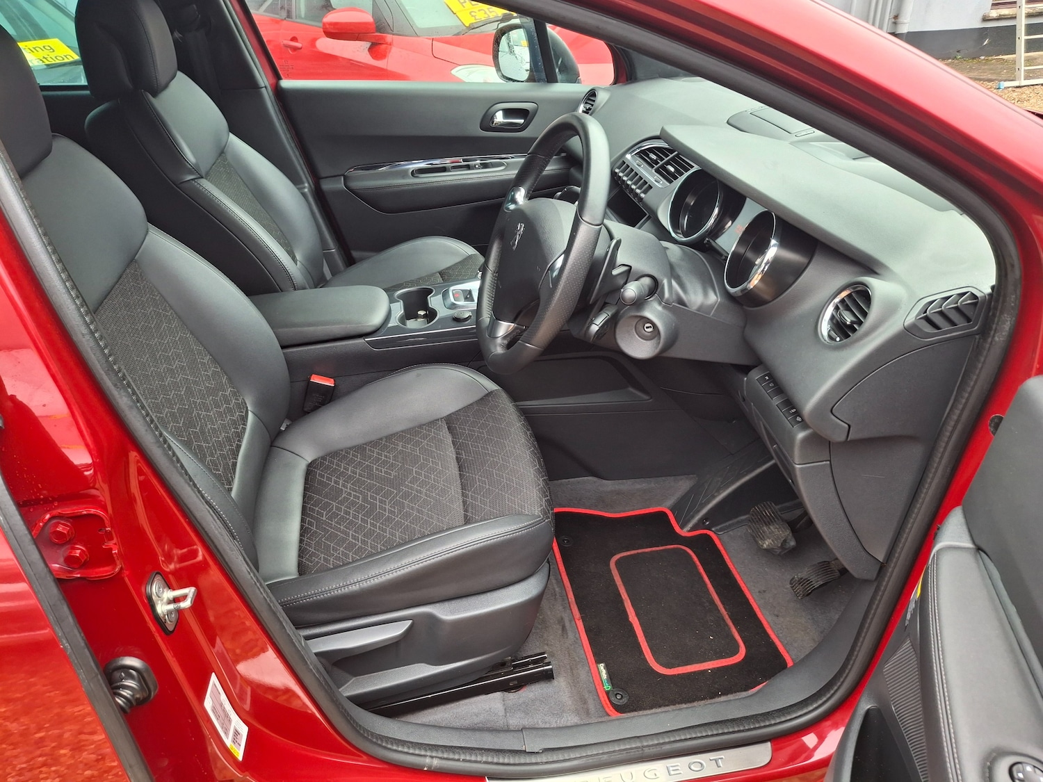 Used Peugeot 3008 2015 for sale - 77603811: Photo 10