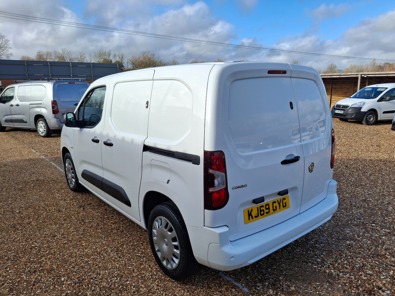 Used Vauxhall Combo 2020 for sale - 77301638: Photo 4