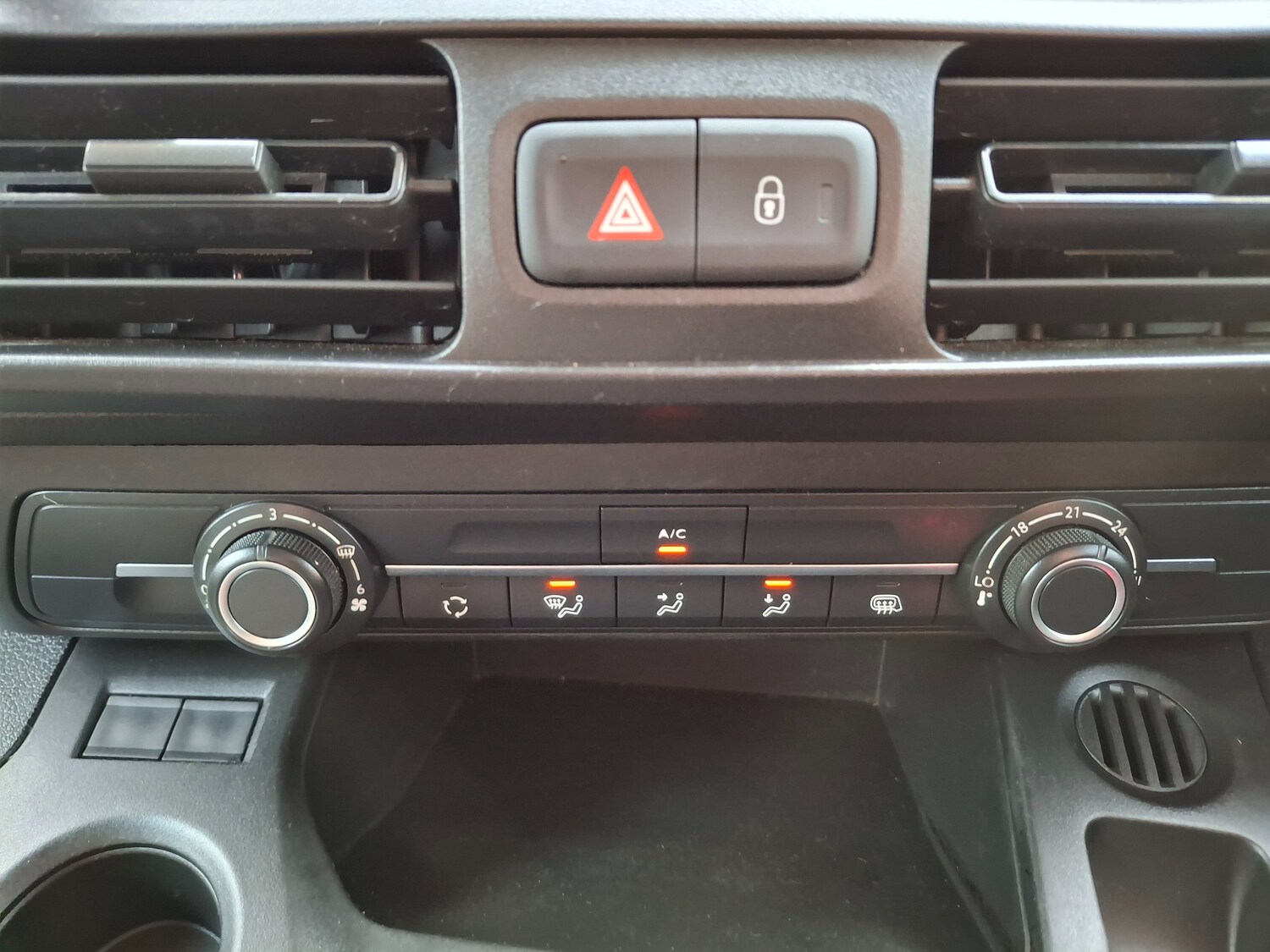 Used Vauxhall Combo 2021 for sale - 76625708: Photo 18