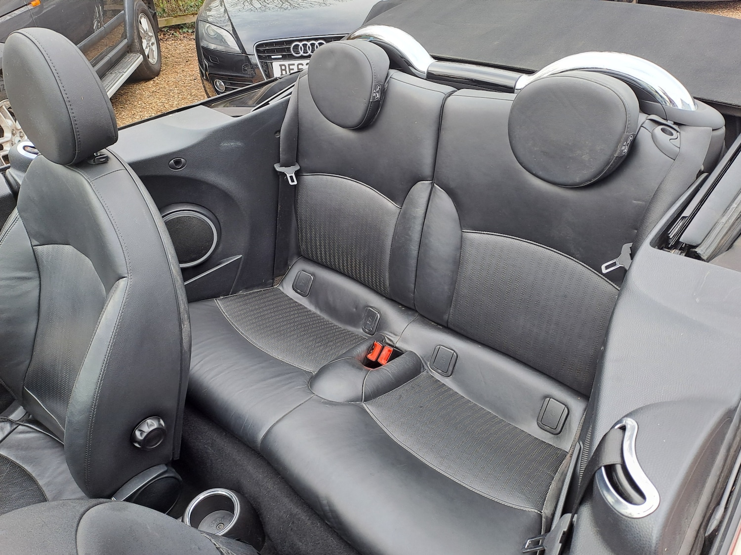 Used MINI Convertible 2009 for sale - 77692019: Photo 21