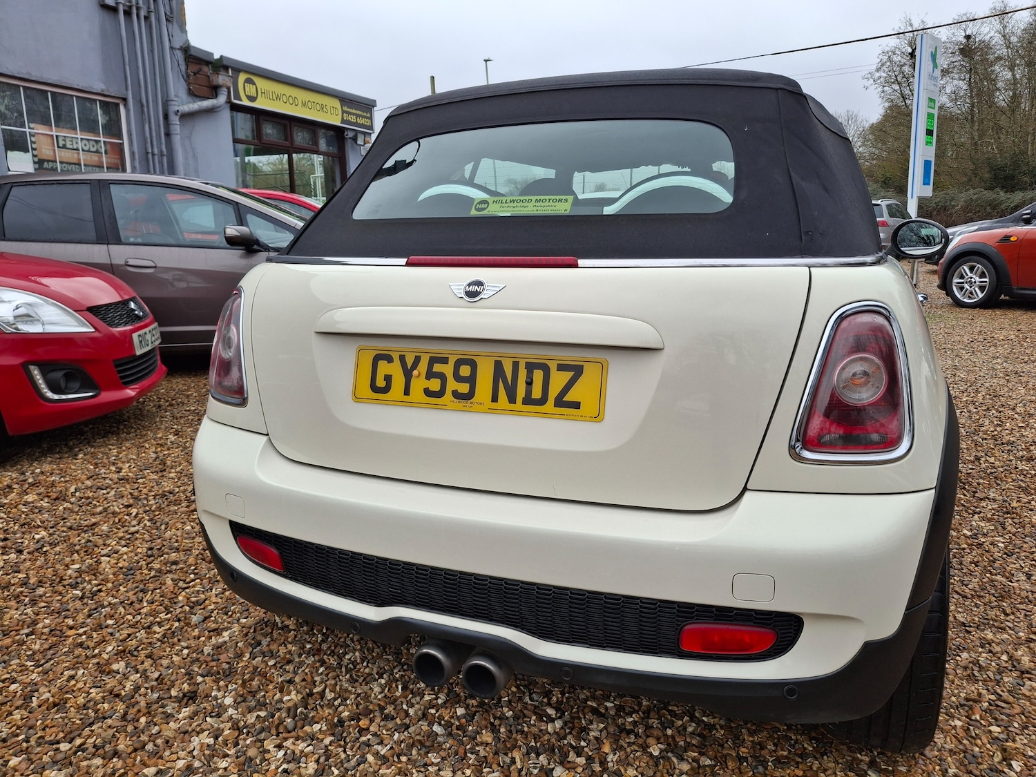 Used MINI Convertible 2009 for sale - 77692019: Photo 38