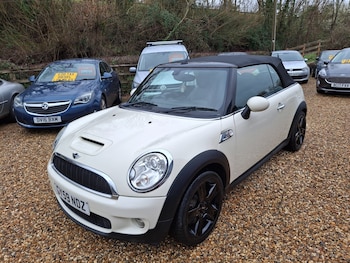 Used MINI Convertible 2009 for sale - 77692019: Photo