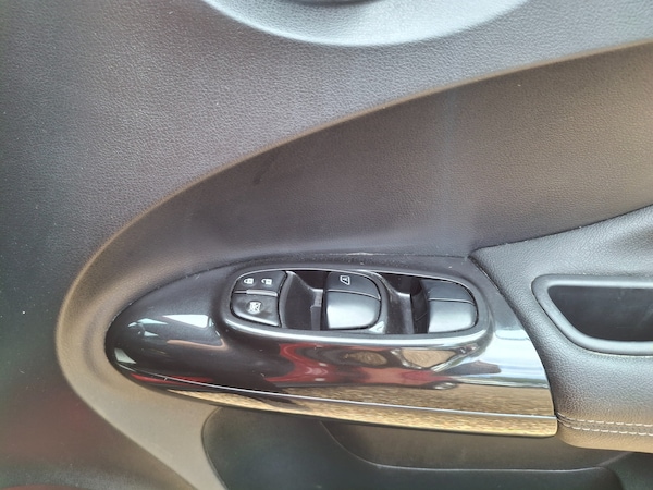 Used Nissan Juke 2015 for sale - 76157810: Photo 25