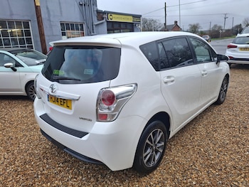 Used Toyota Verso 2014 for sale - 77307728: Photo