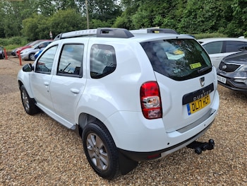 Used Dacia Duster 2017 for sale - 78893066: Photo