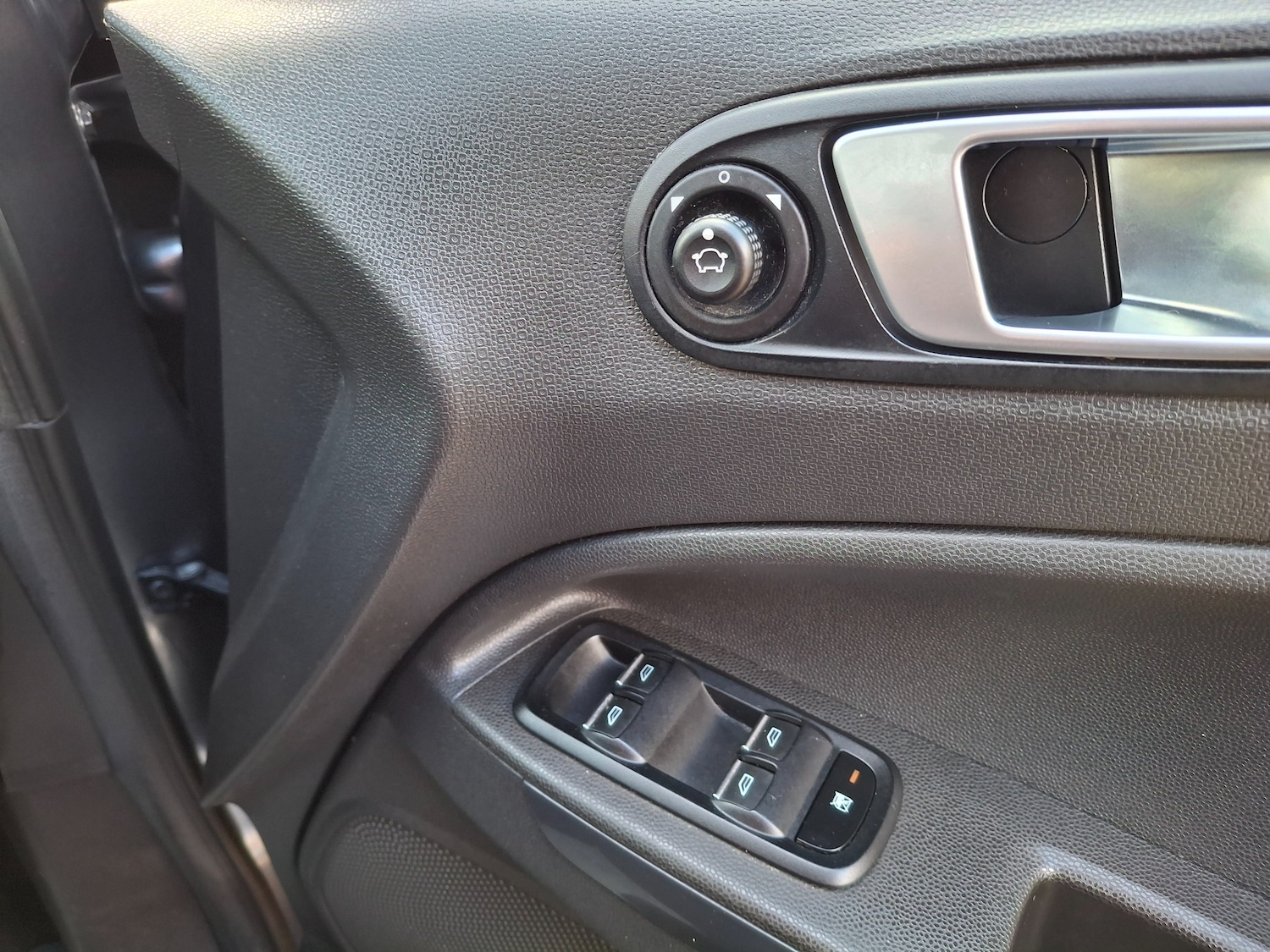 Used Ford Ecosport 2017 for sale - 78029054: Photo 27