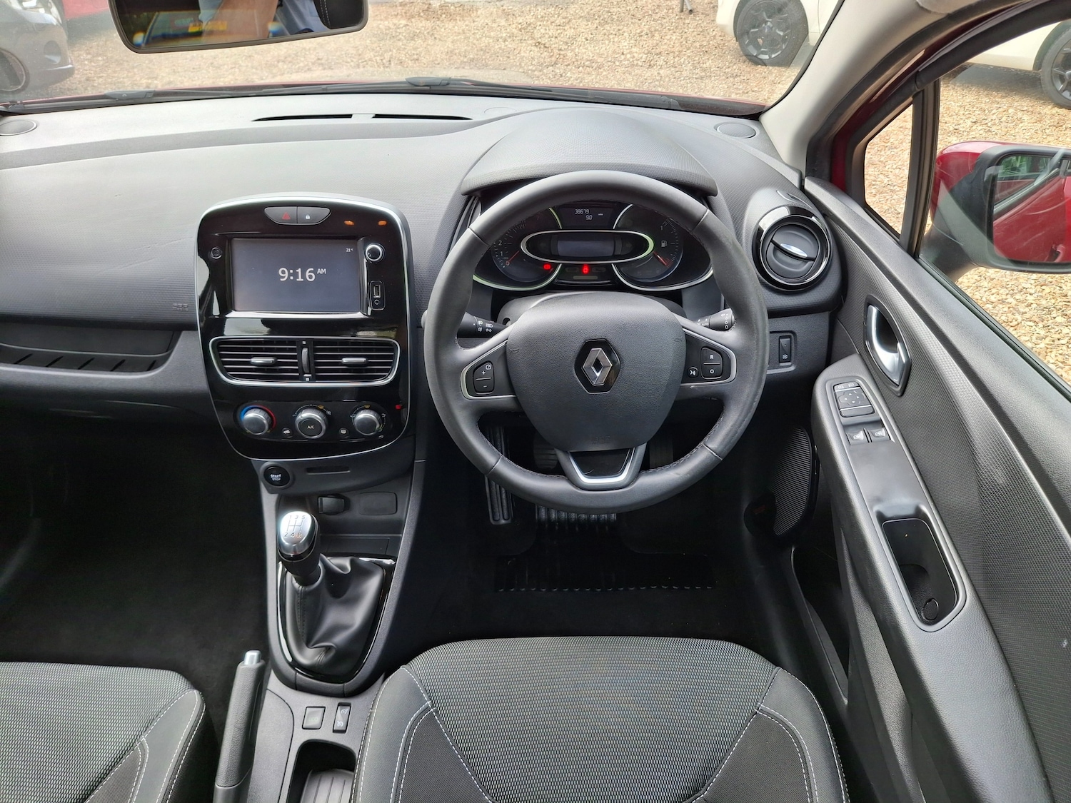 Used Renault Clio 2017 for sale - 77355167: Photo 17