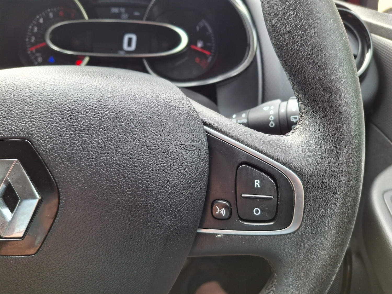 Used Renault Clio 2017 for sale - 77355167: Photo 26