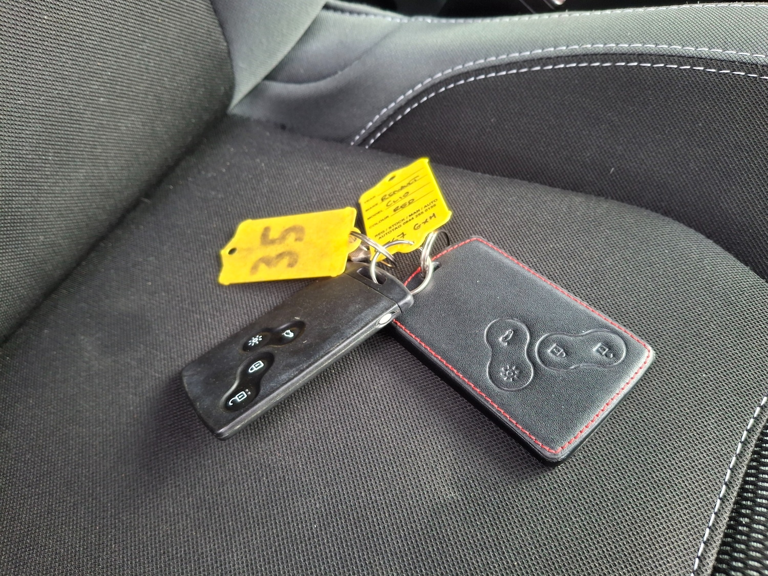 Used Renault Clio 2017 for sale - 77355167: Photo 32