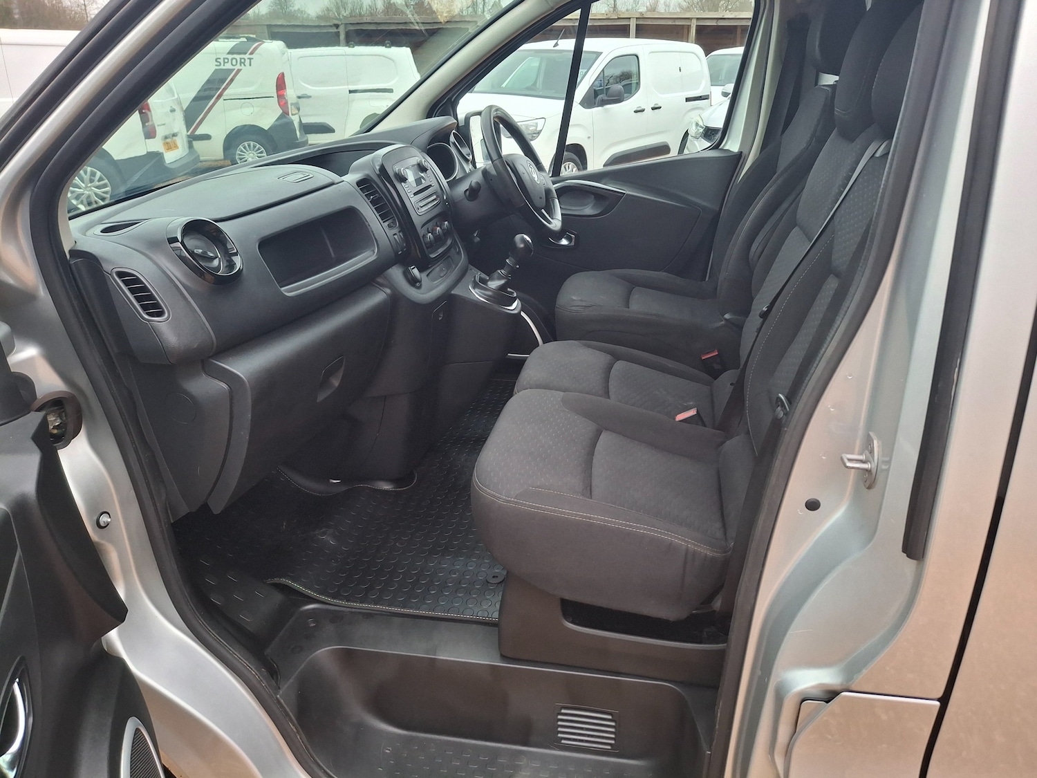 Used Vauxhall Vivaro 2016 for sale - 77327232: Photo 12