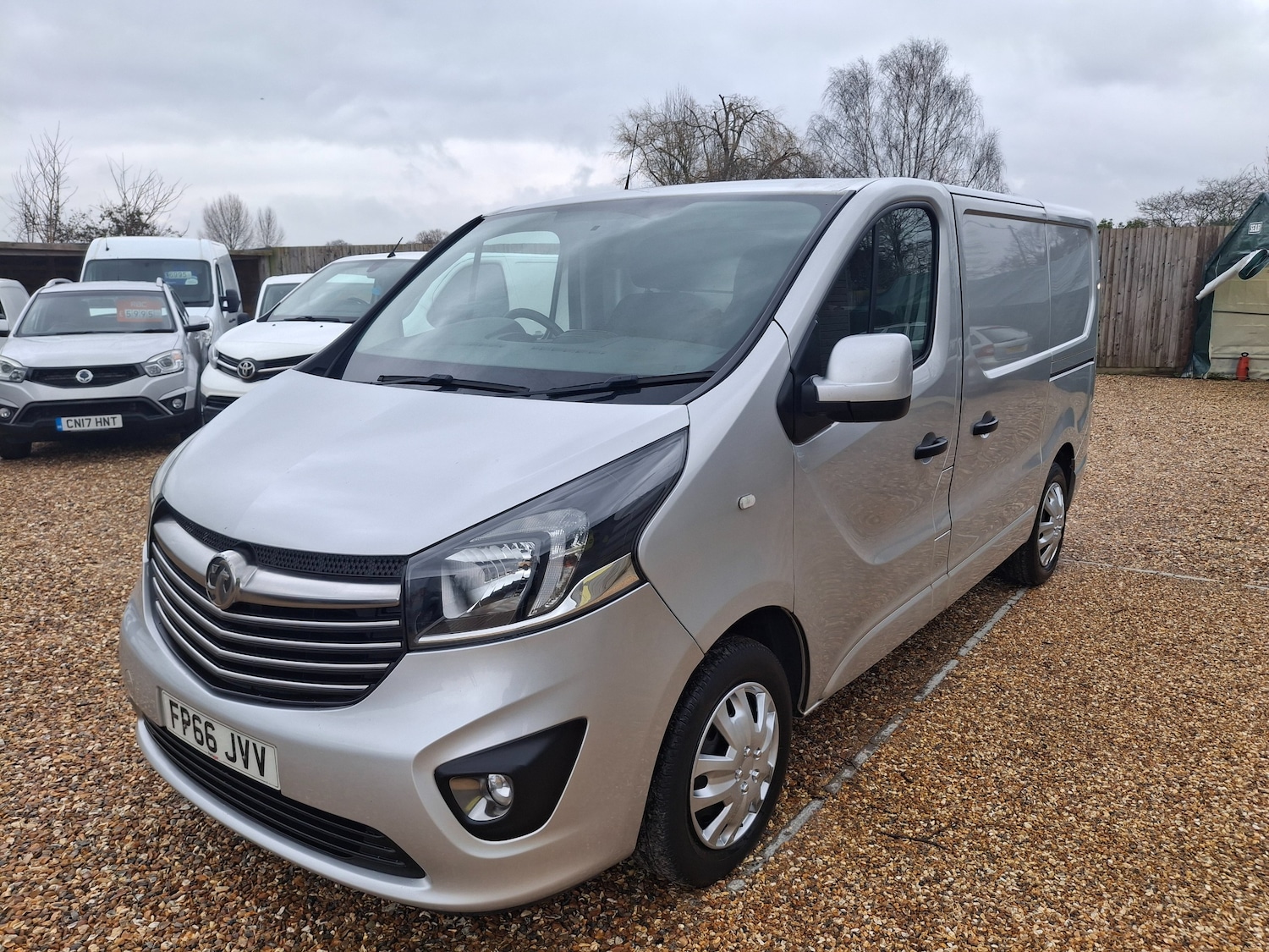 Used Vauxhall Vivaro 2016 for sale - 77327232: Photo 2