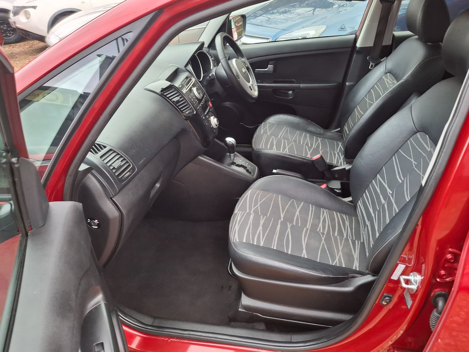 Used Kia Venga 2012 for sale - 77546209: Photo 14