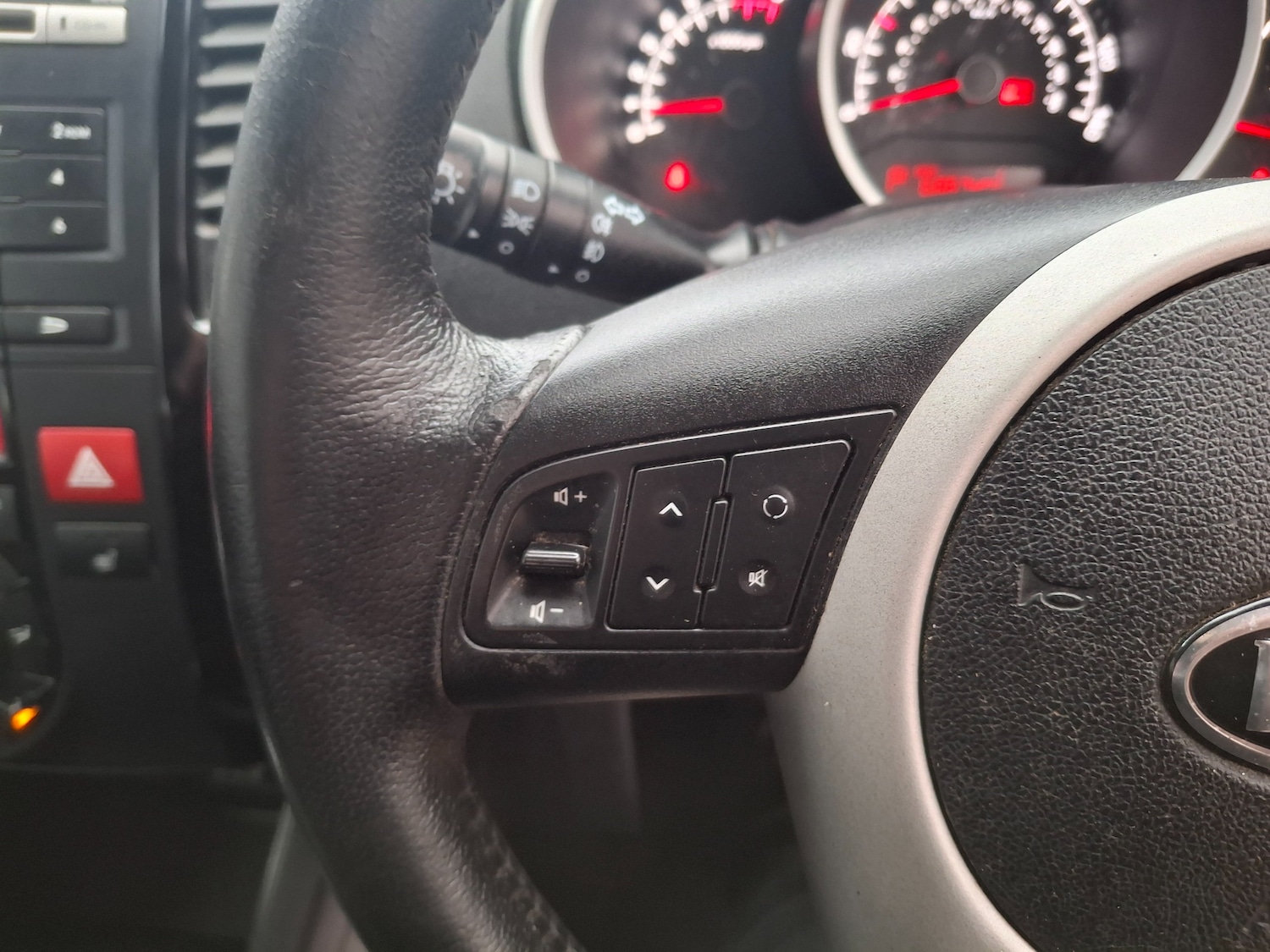 Used Kia Venga 2012 for sale - 77546209: Photo 26