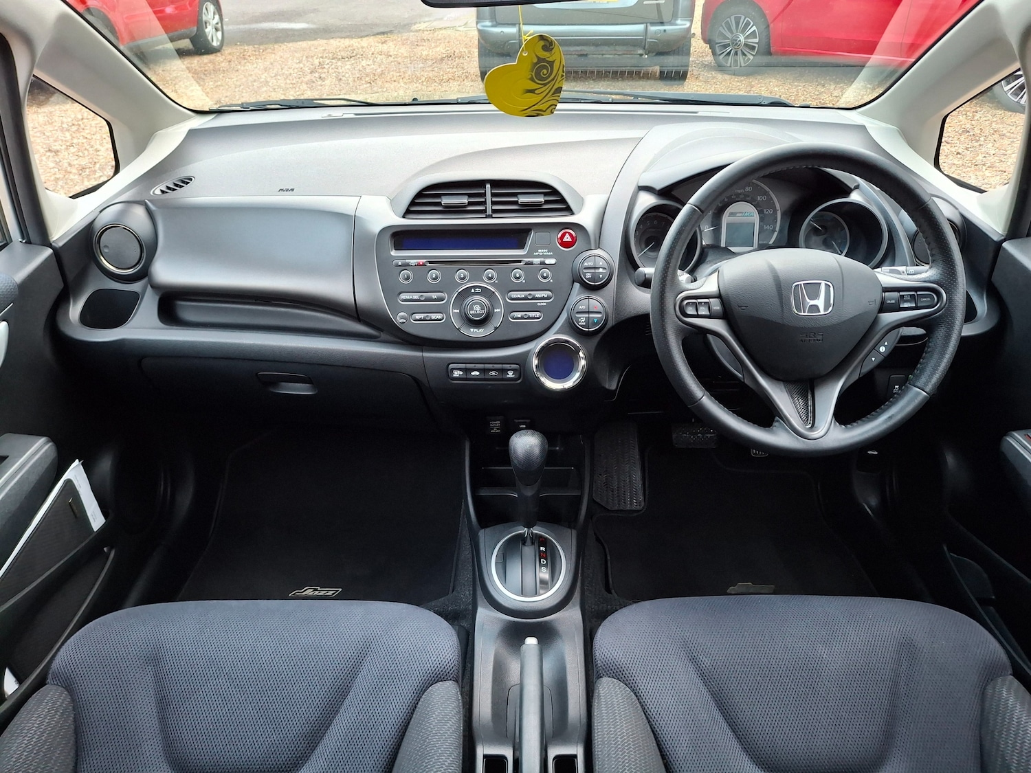 Used Honda Jazz 2014 for sale - 77301642: Photo 17