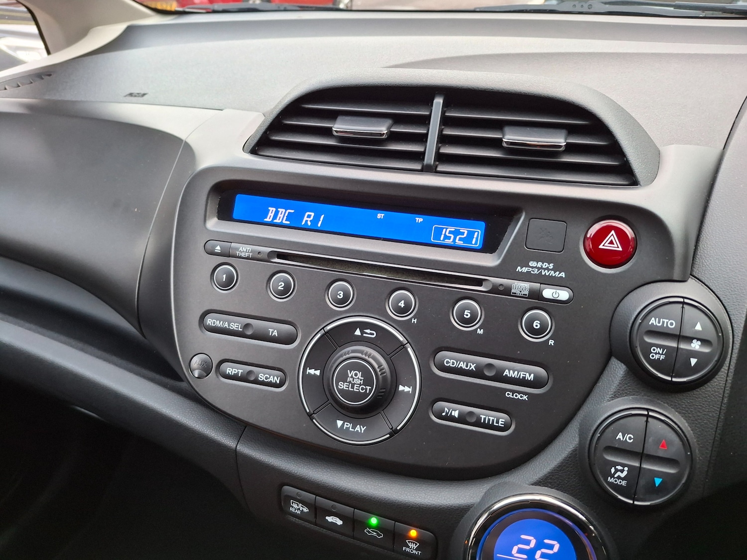 Used Honda Jazz 2014 for sale - 77301642: Photo 20