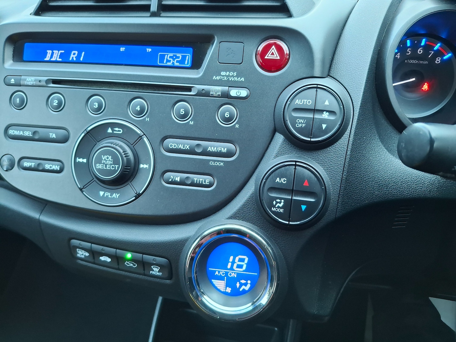 Used Honda Jazz 2014 for sale - 77301642: Photo 21