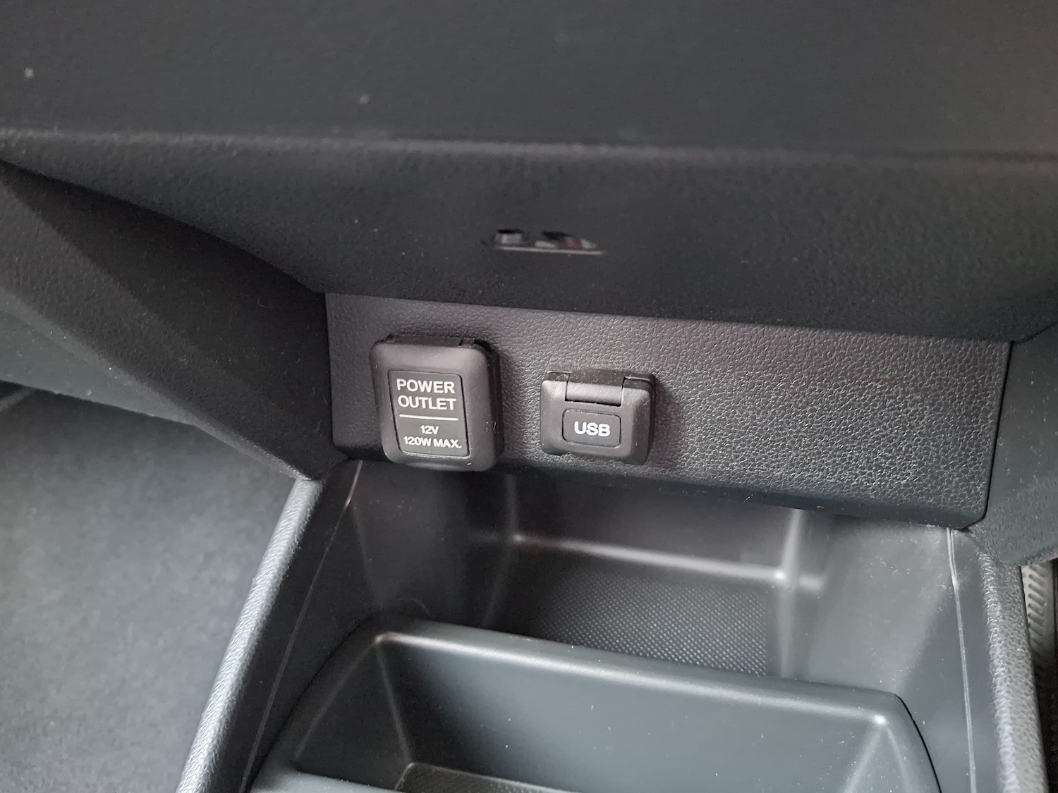 Used Honda Jazz 2014 for sale - 77301642: Photo 23