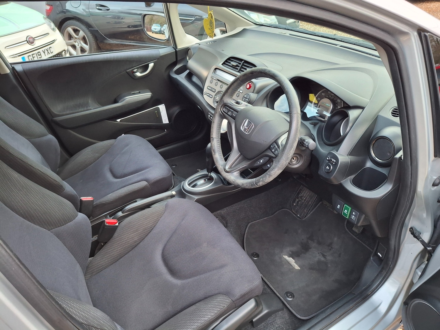 Used Honda Jazz 2014 for sale - 77301642: Photo 9