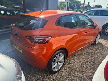 Used Renault Clio 2021 for sale - 79143222: Photo