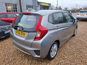 Used Honda Jazz 2015 for sale - 76625733: Photo