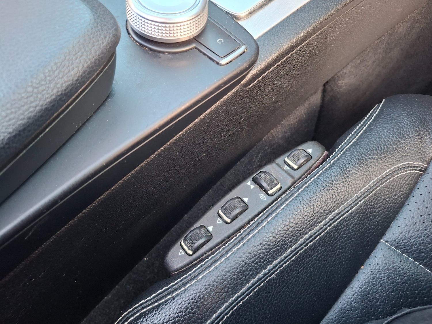 Used Mercedes-Benz E Class 2012 for sale - 77740158: Photo 33