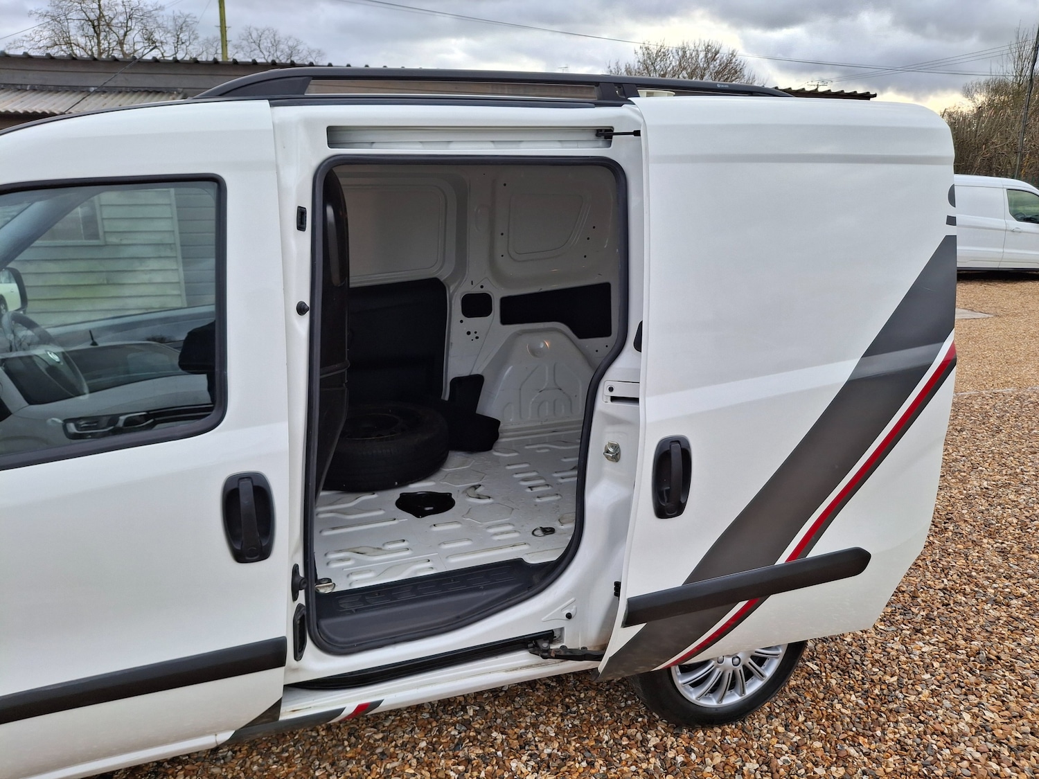 Used Vauxhall Combo 2018 for sale - 77145900: Photo 15
