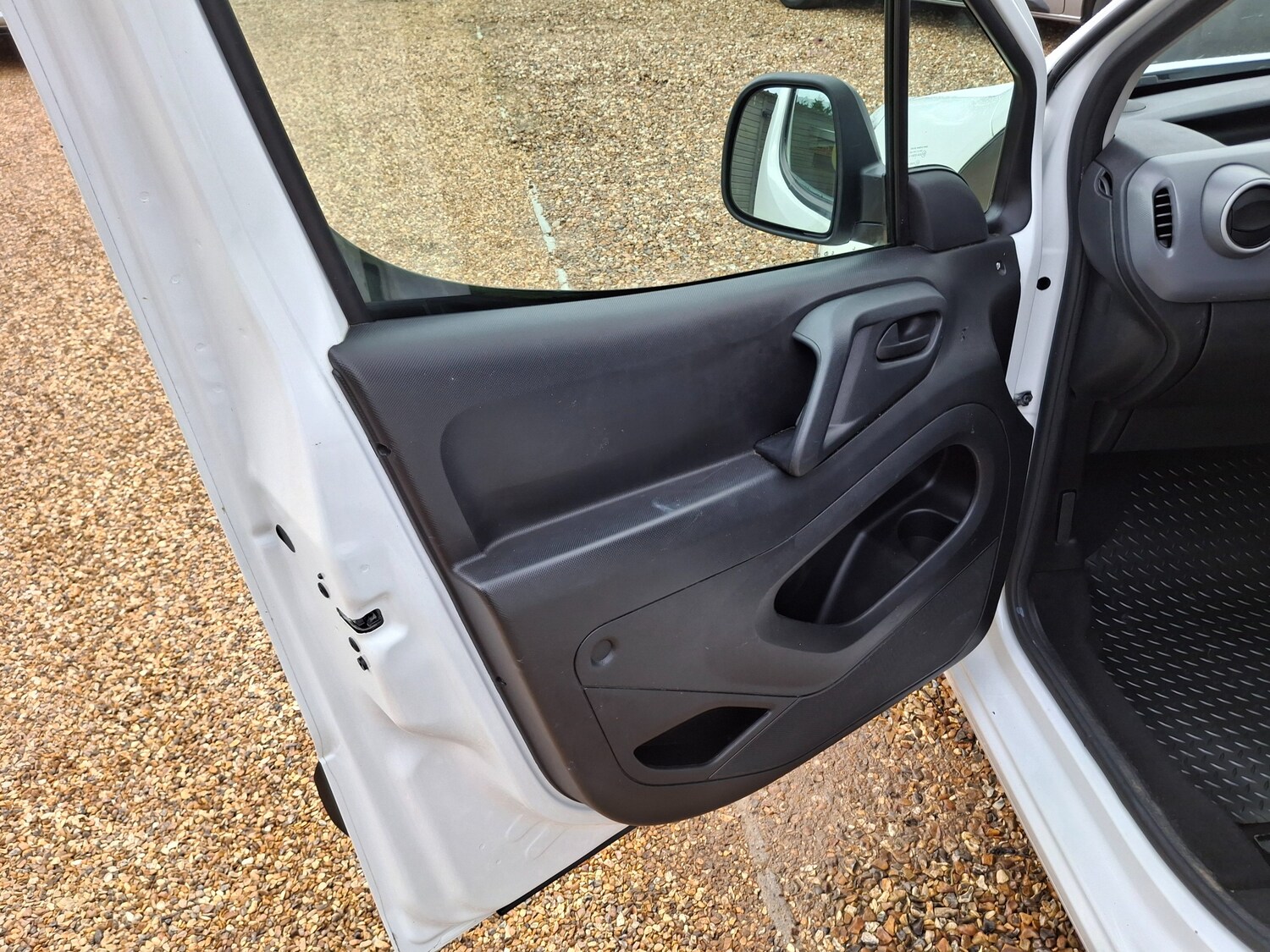 Used Peugeot Partner 2018 for sale - 77546205: Photo 14