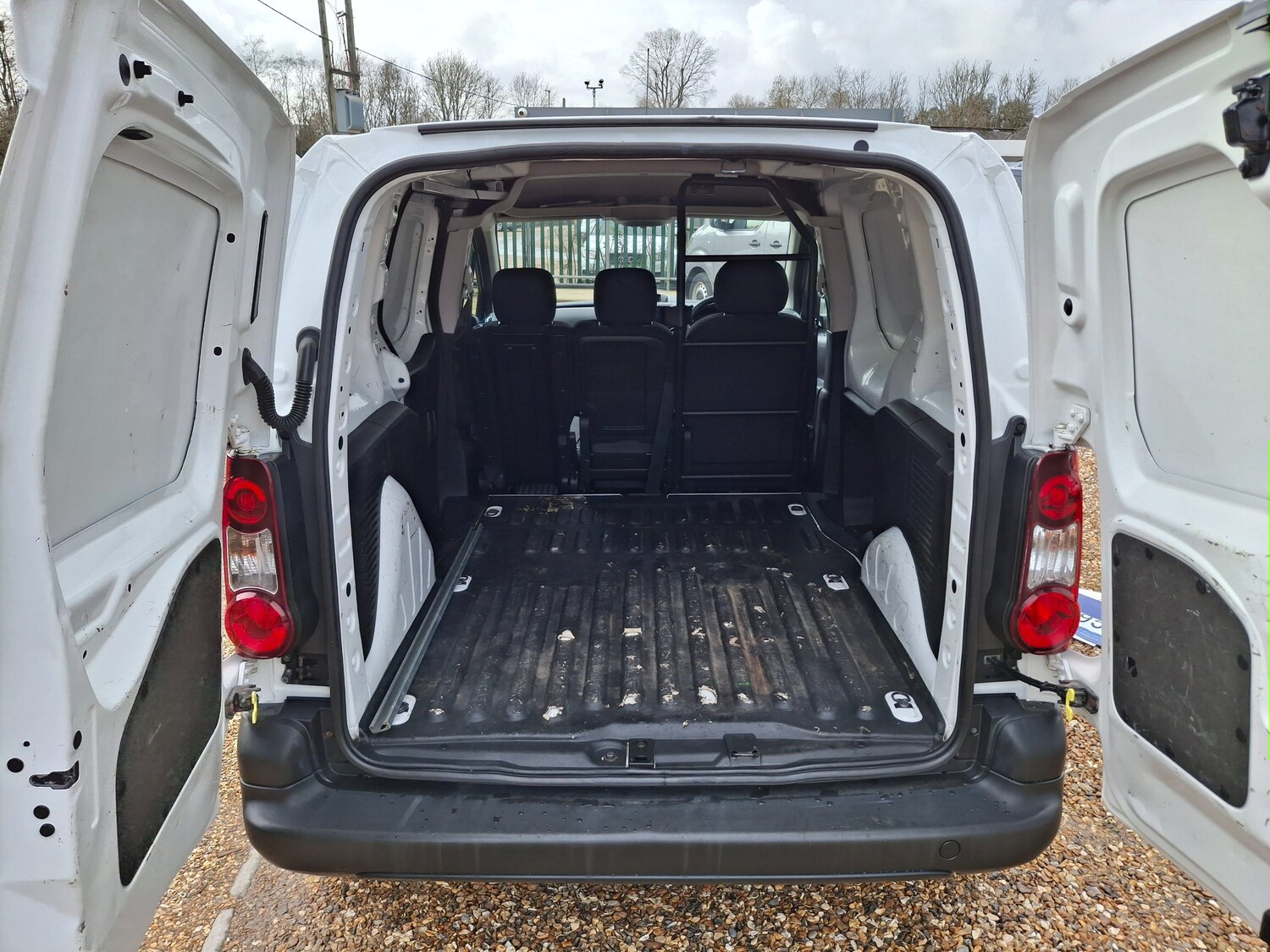 Used Peugeot Partner 2018 for sale - 77546205: Photo 22