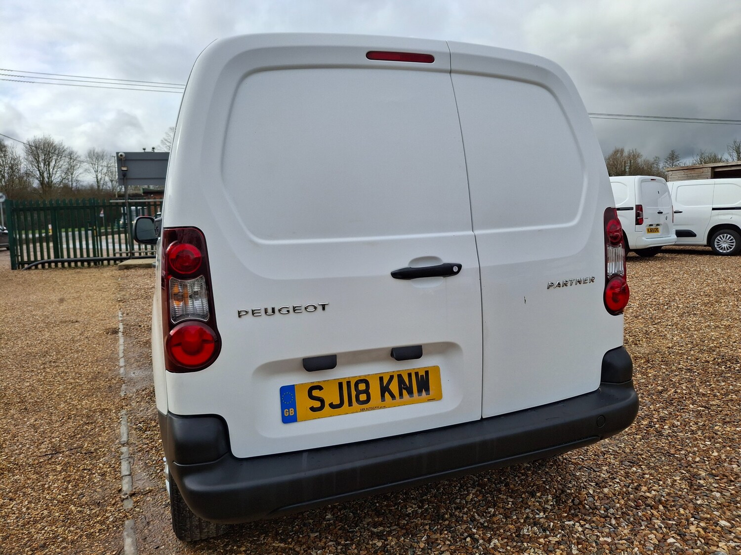 Used Peugeot Partner 2018 for sale - 77546205: Photo 29