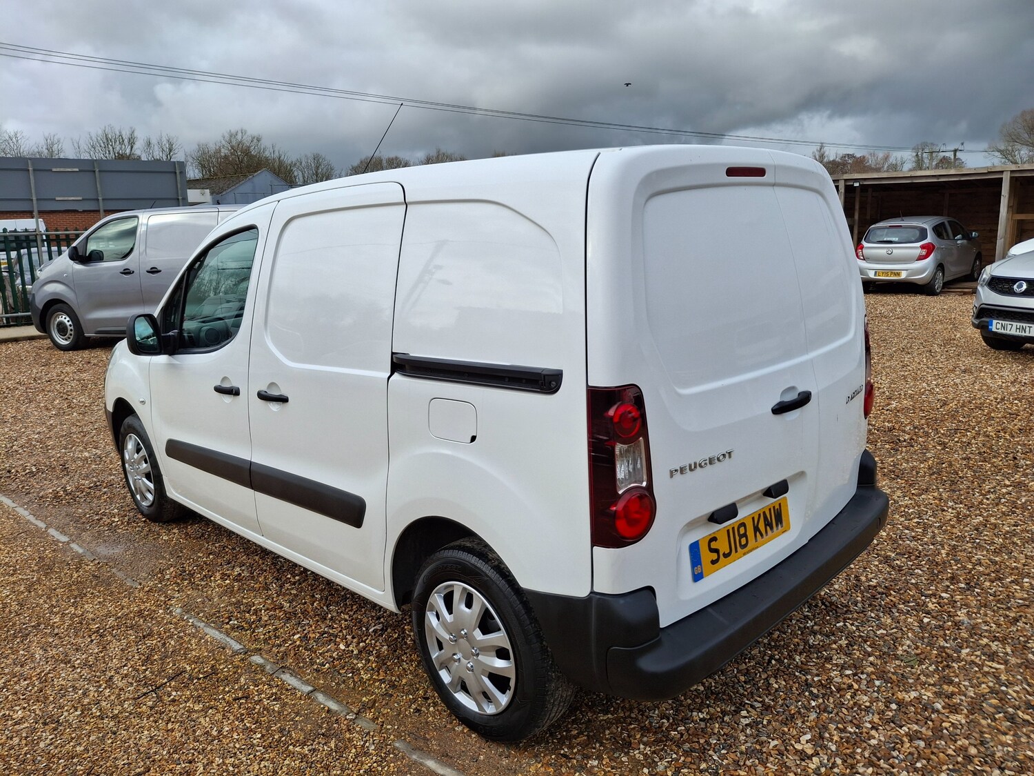 Used Peugeot Partner 2018 for sale - 77546205: Photo 4