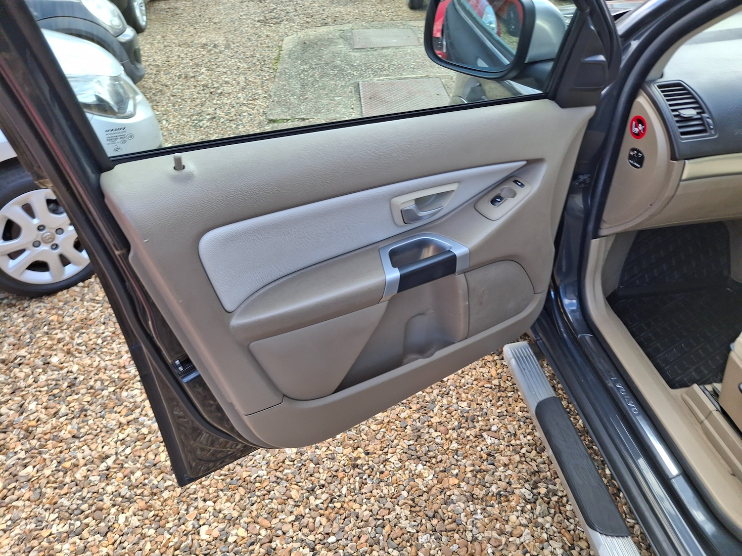 Used Volvo XC90 2010 for sale - 77834715: Photo 20