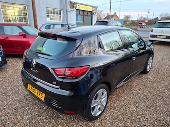 Used Renault Clio 2015 for sale - 76625718: Photo