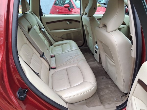 Used Volvo V70 2010 for sale - 76273829: Photo 11