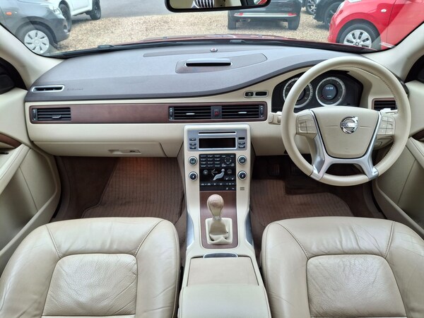 Used Volvo V70 2010 for sale - 76273829: Photo 15