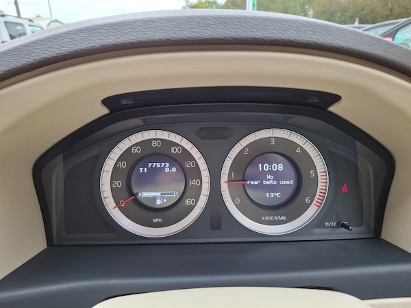 Used Volvo V70 2010 for sale - 76273829: Photo 17