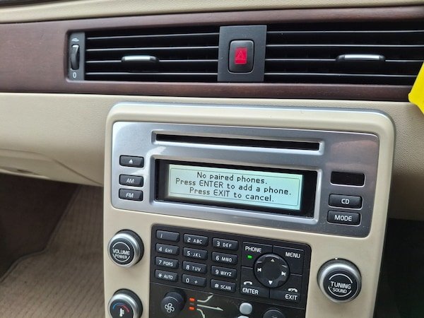 Used Volvo V70 2010 for sale - 76273829: Photo 19