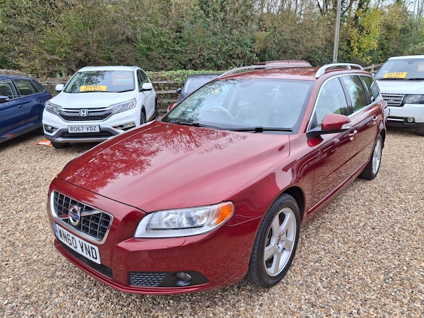 Used Volvo V70 2010 for sale - 76273829: Photo 2