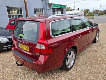 Used Volvo V70 2010 for sale - 76273829: Photo