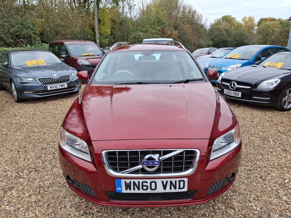 Used Volvo V70 2010 for sale - 76273829: Photo 5